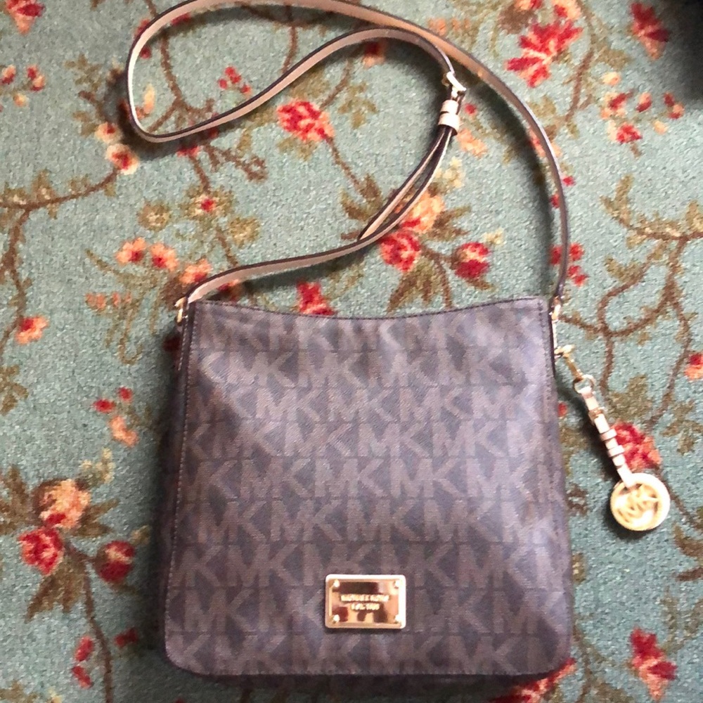 Michael Kors Crossbody Bag